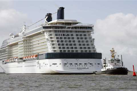 Cruise line let passenger's body decompose, lawsuit says